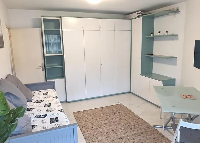 Vue Degagee, Emplacement Ideal, Climatise * Ментона