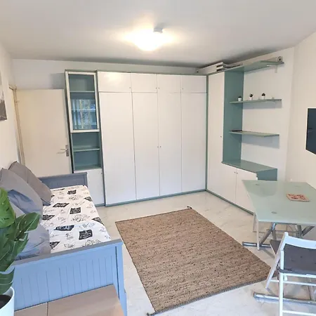 Vue Degagee, Emplacement Ideal, Climatise * 芒通